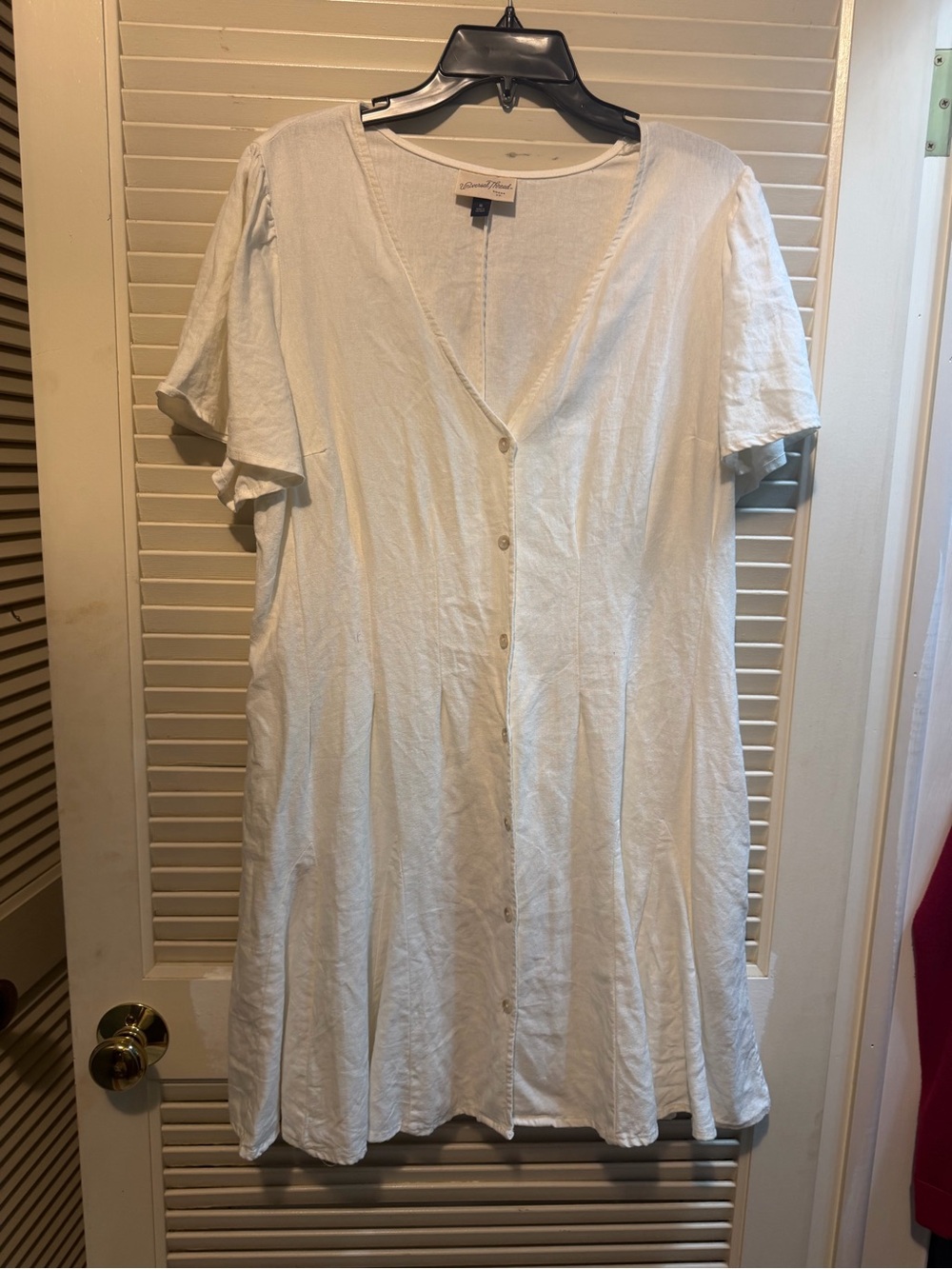 White Button-Front V-Neck Short Sleeve Dress